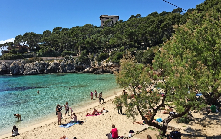 Cala Gat & Villa March